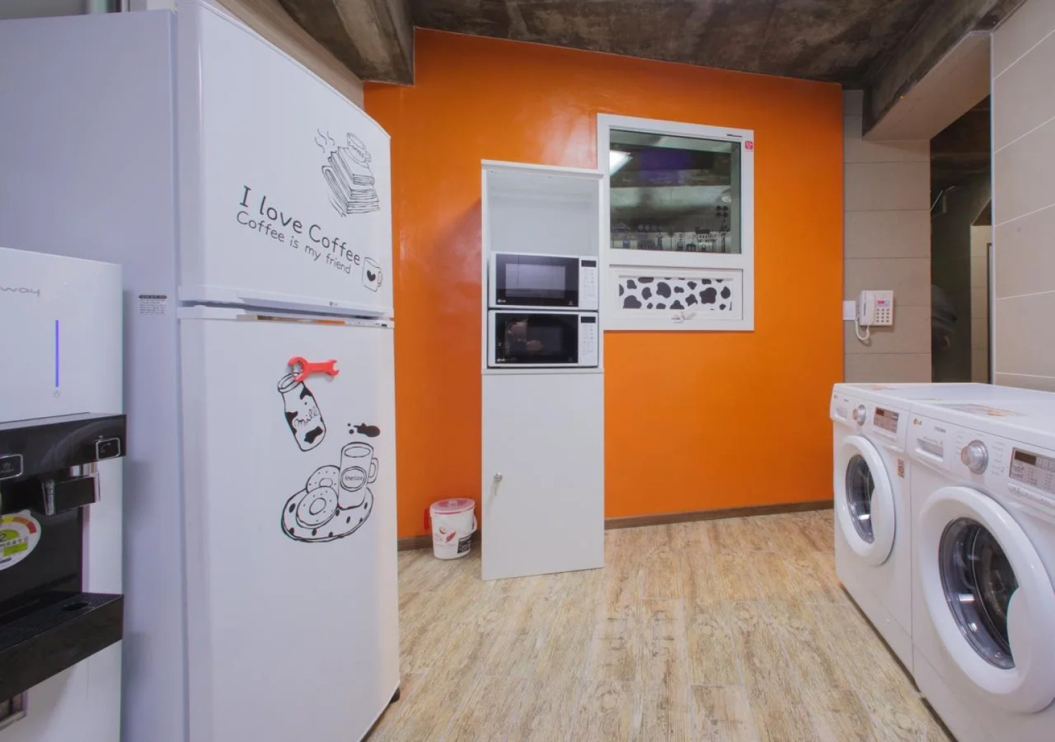 KW Hongdae Line Hostel
