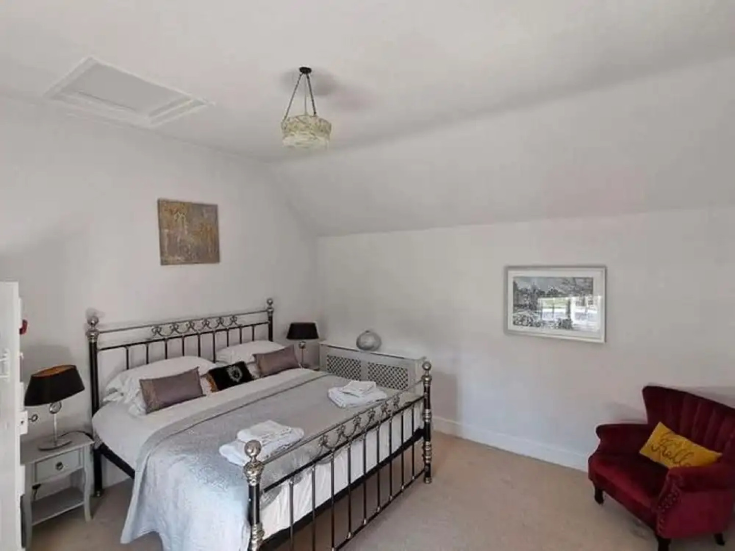 Vintage Holiday Home in Worcestershire With Jacuzzi