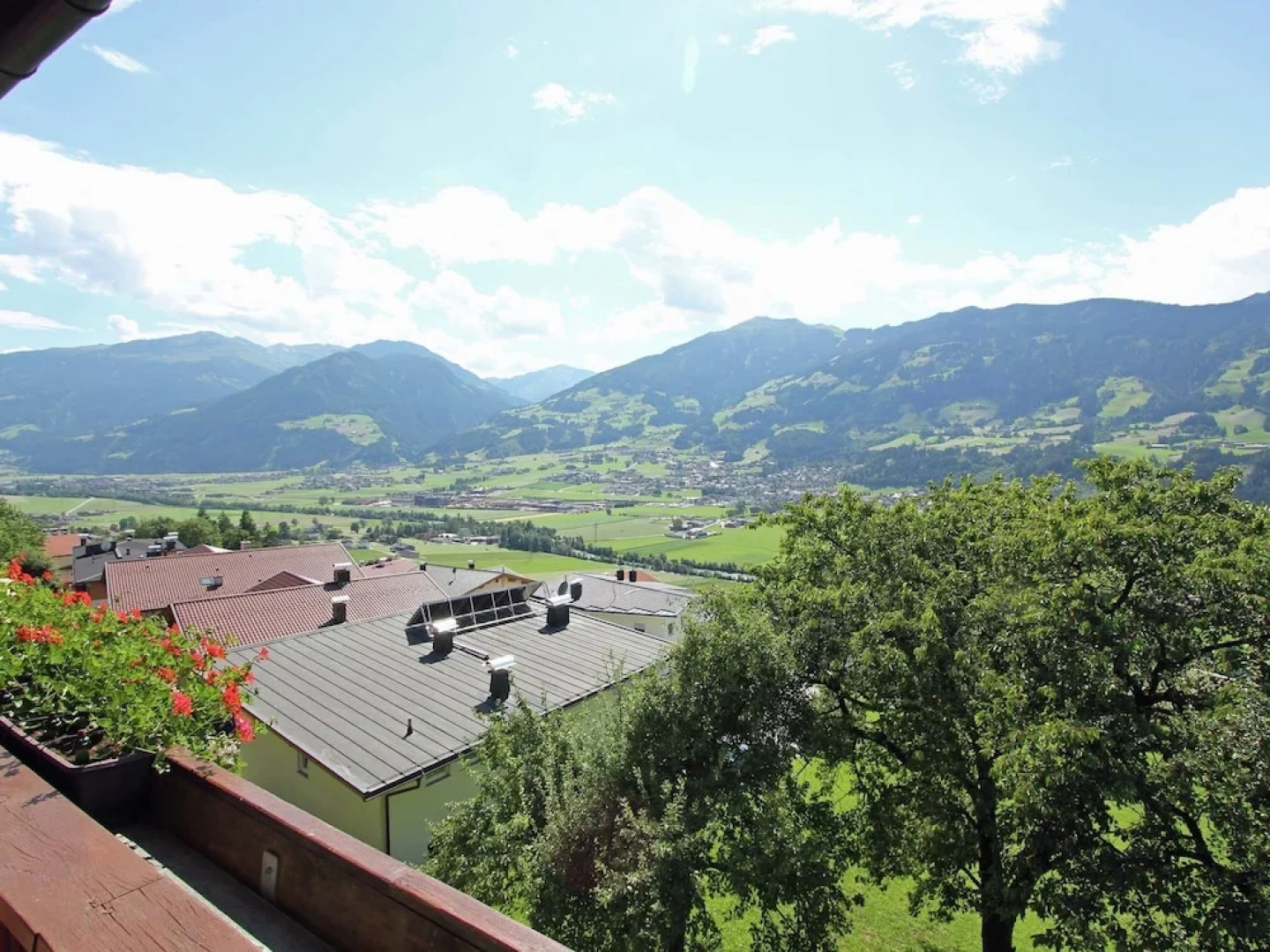 Exclusive Apartment in Hart im Zillertal With Mountain View