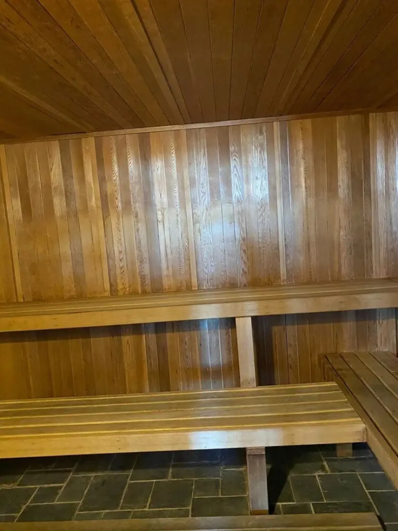 Romantic Getaway 2 Bedroom Condo by Redawning