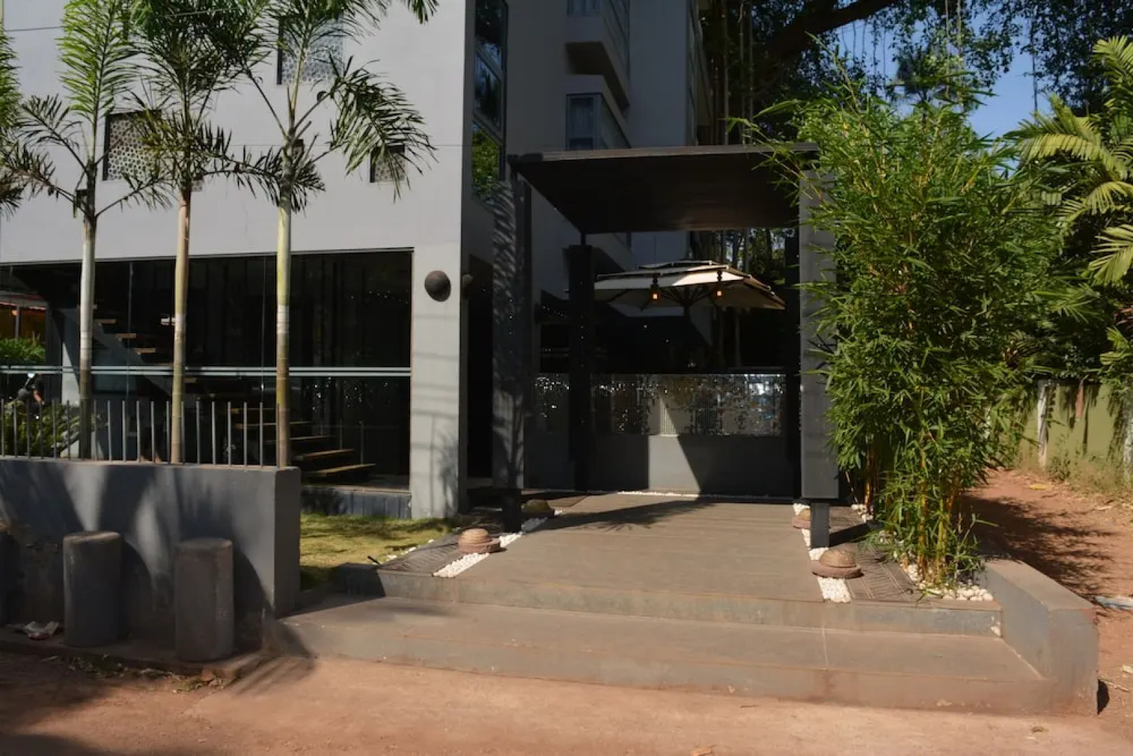 16 Degrees North, Candolim