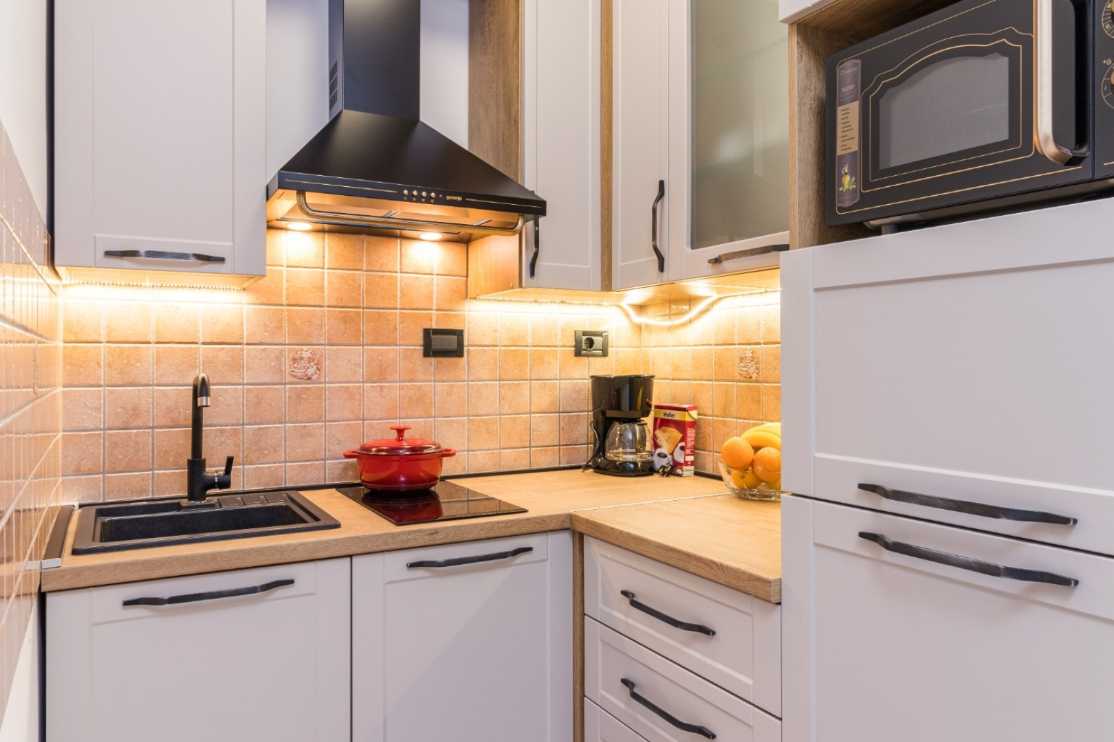 Apartment Escape - 20 m from sea: Red Medulin, Istria