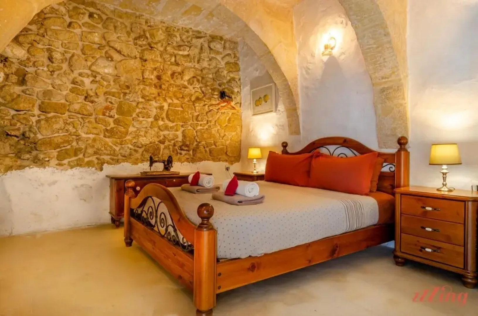 Studio w Courtyard in a Traditional Country Home