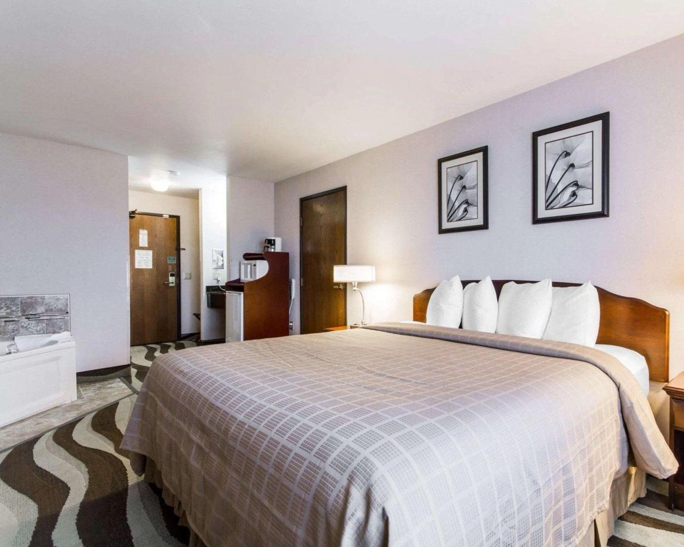 Quality Inn & Suites Stoughton - Madison South