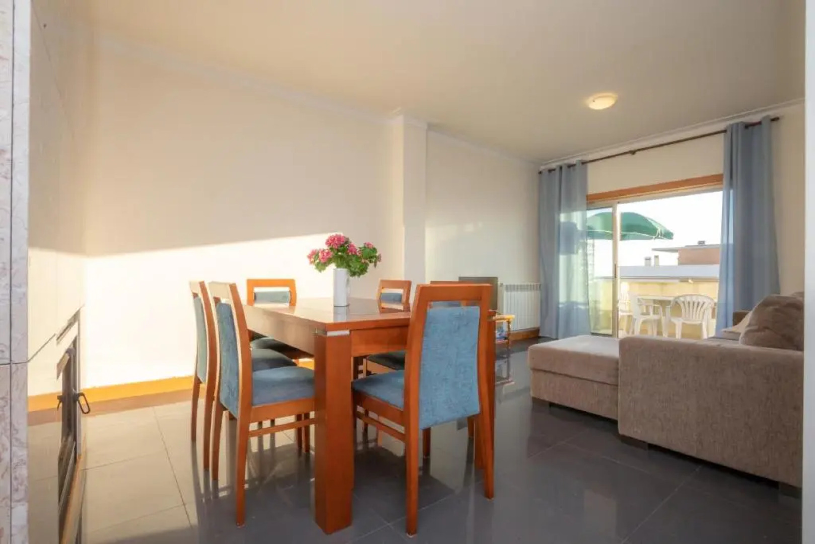 Marginal Oceanica Apartment