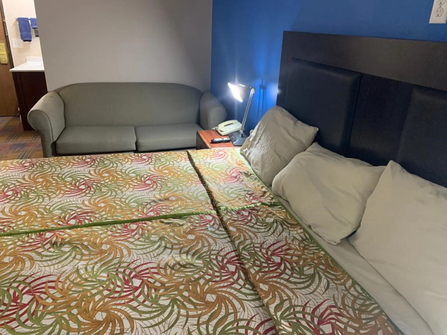 7 Star Inn
