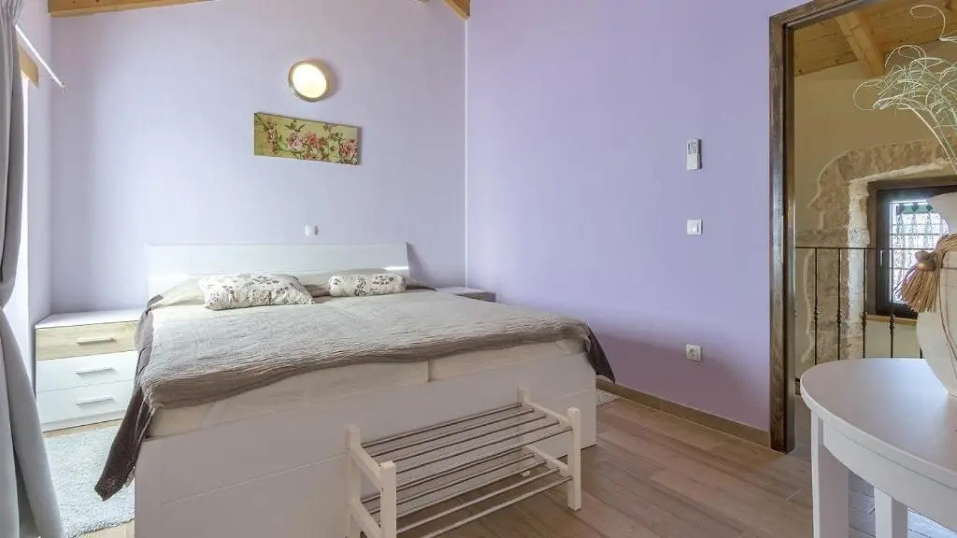 Ive in Orbanići with 5 bedrooms and 2 bathrooms