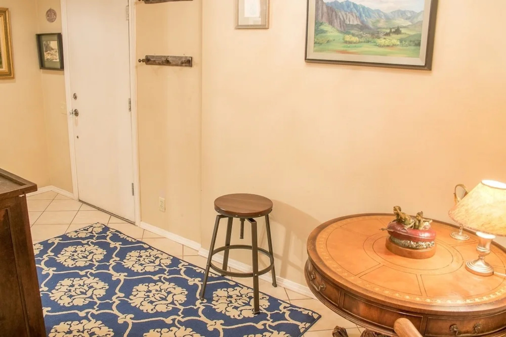 Atelier 1107 - 2 Br Condo