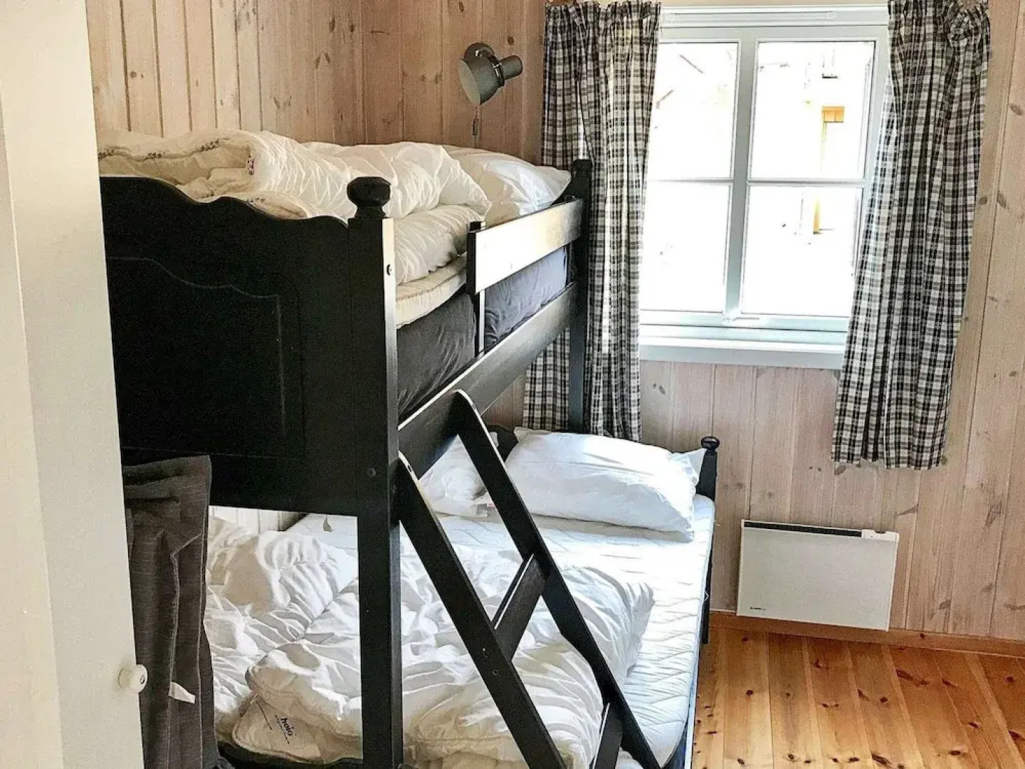 8 Person Holiday Home in Skulestadmo