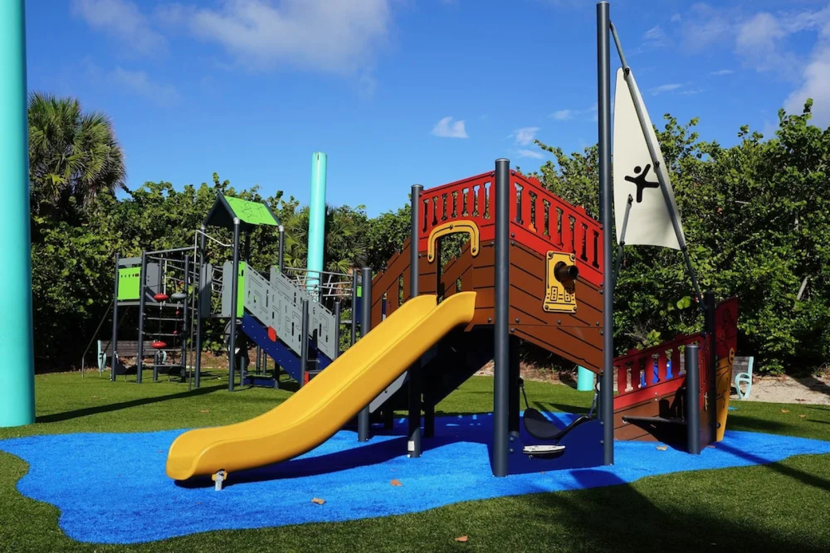 Seas The Day 7 - Blissful Beach Abode-singer Island W/pool 1 Bedroom Duplex