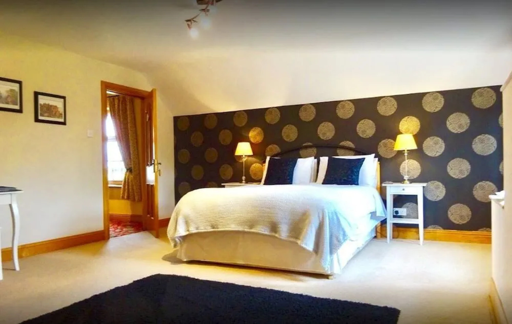 Honeysuckle Cottage B&B