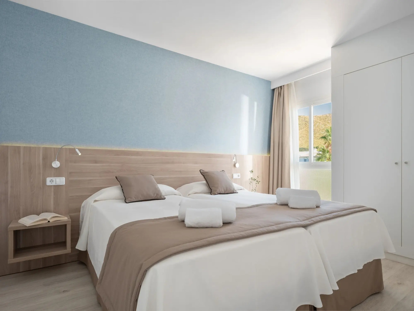 Puerto Azul Suite Hotel