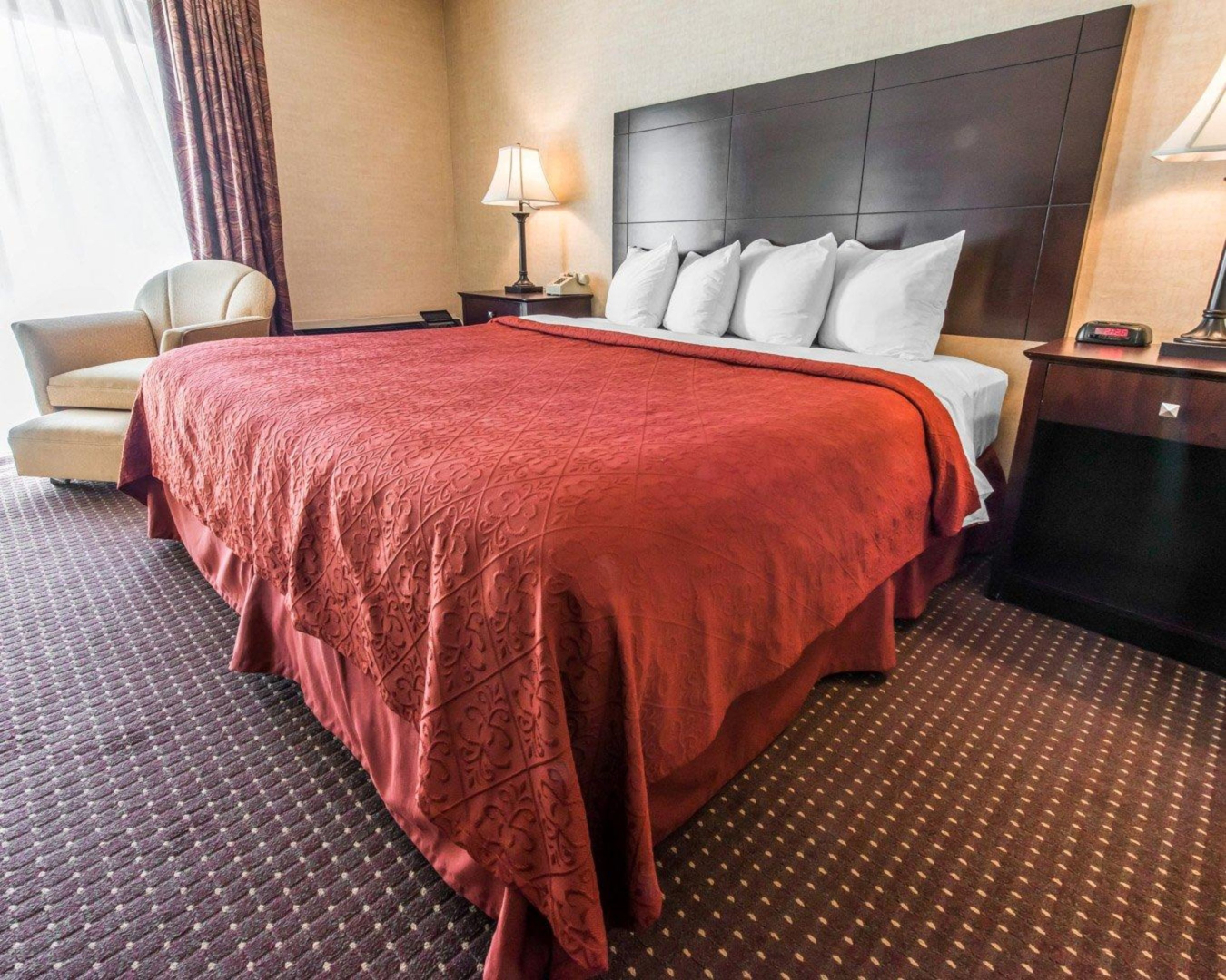 Comfort Suites Bethlehem Near Lehigh University and LVI Airport