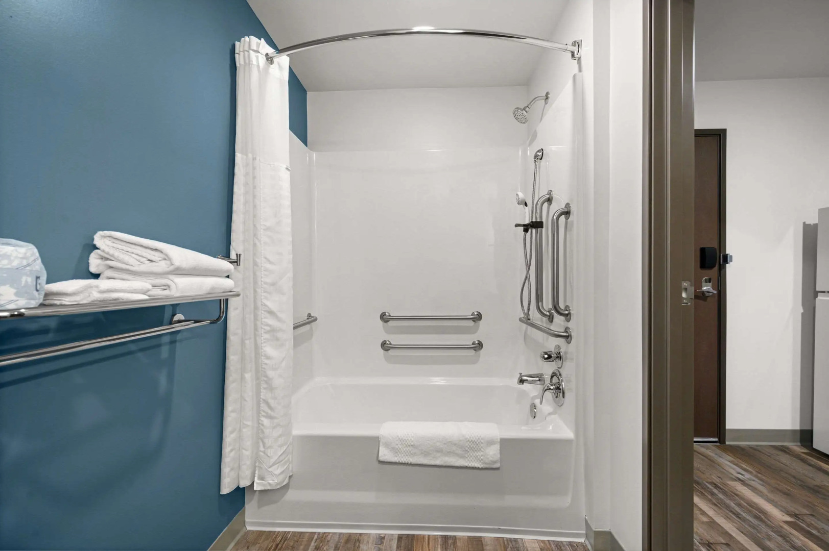 Woodspring Suites Dearborn - Detroit