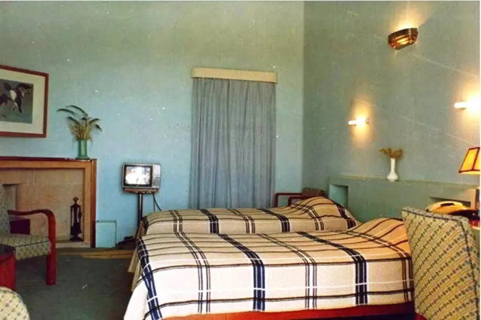 Sardar Samand Palace