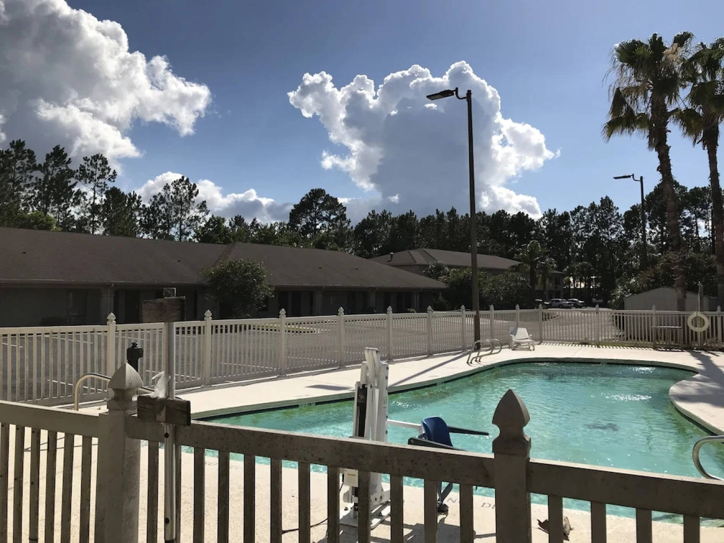 Guest Cottage & Suites By OYO Brunswick/Golden Isles