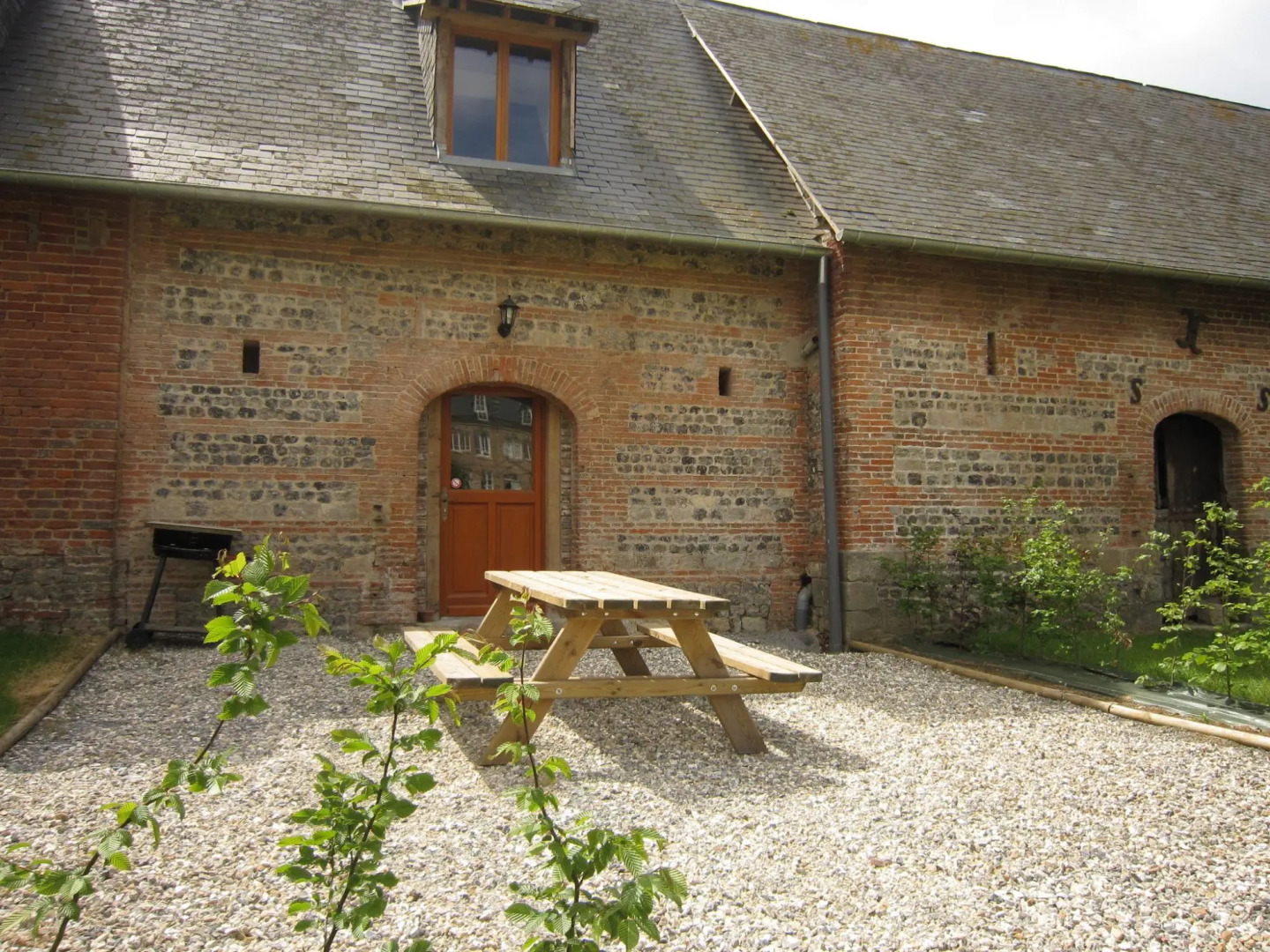 Spacious Cottage With Private Garden in Normandy
