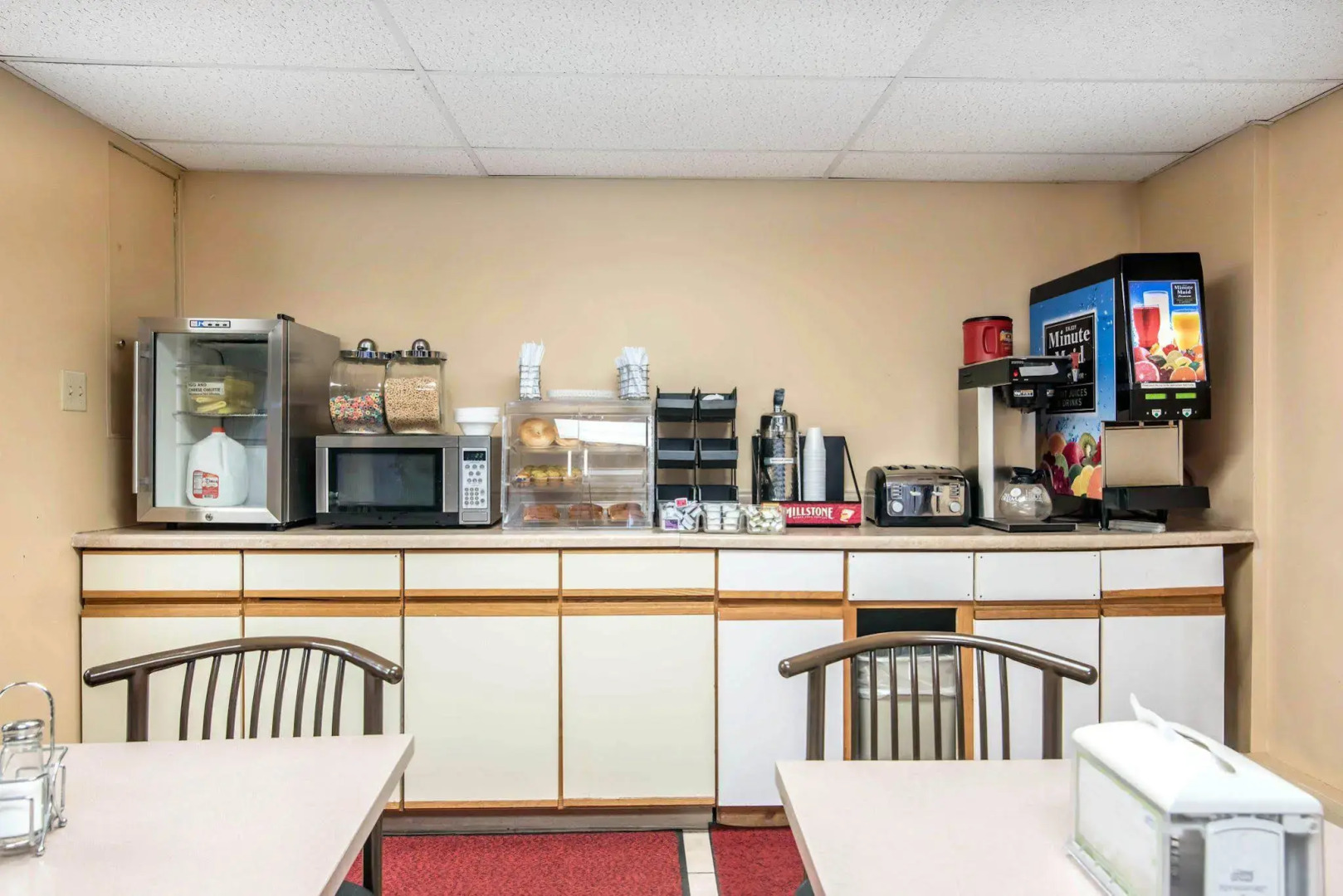 Rodeway Inn & Suites Ithaca South