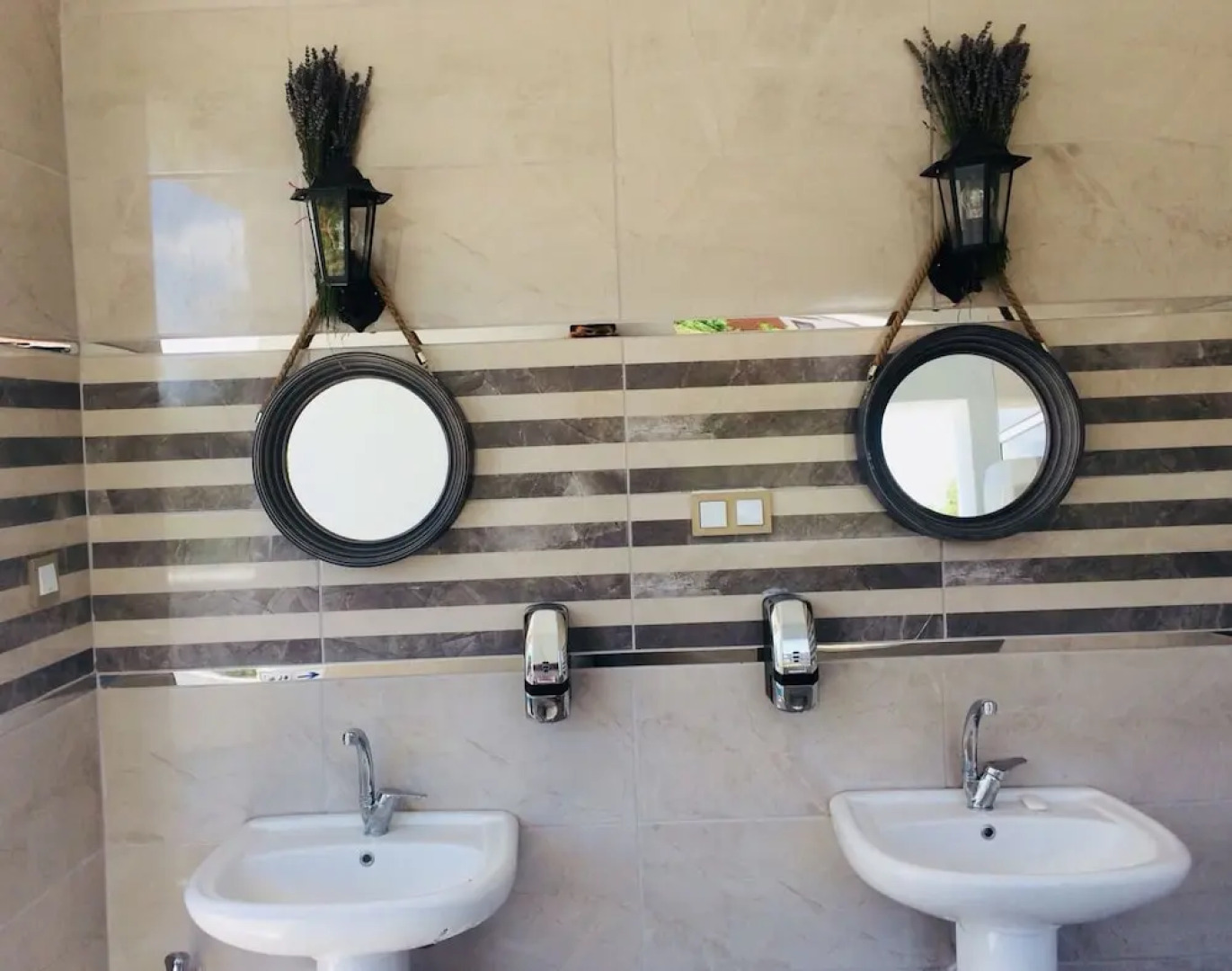 Aliya Konak - Köy Evi ve Lezzetleri