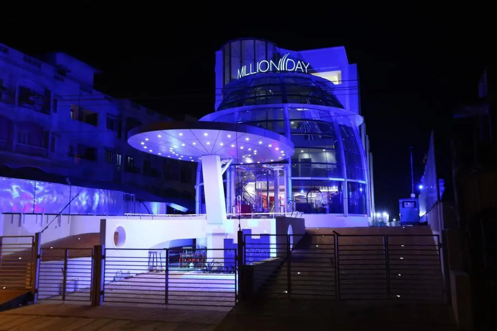 Million Day Mayiladuthurai Hotel