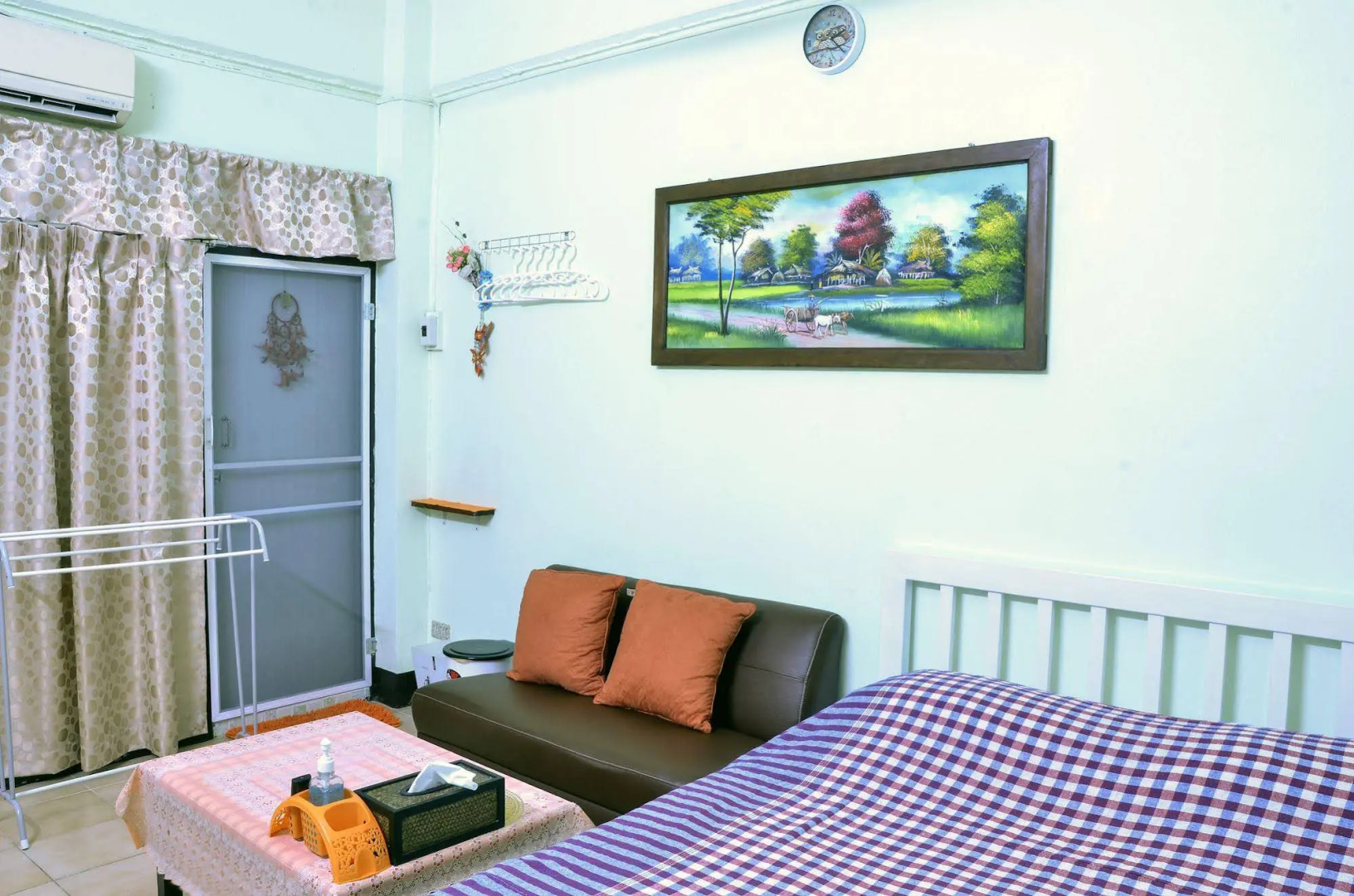 The Backpacker Station