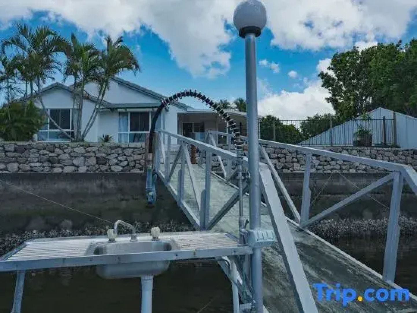 waterfront Cosy Getaway