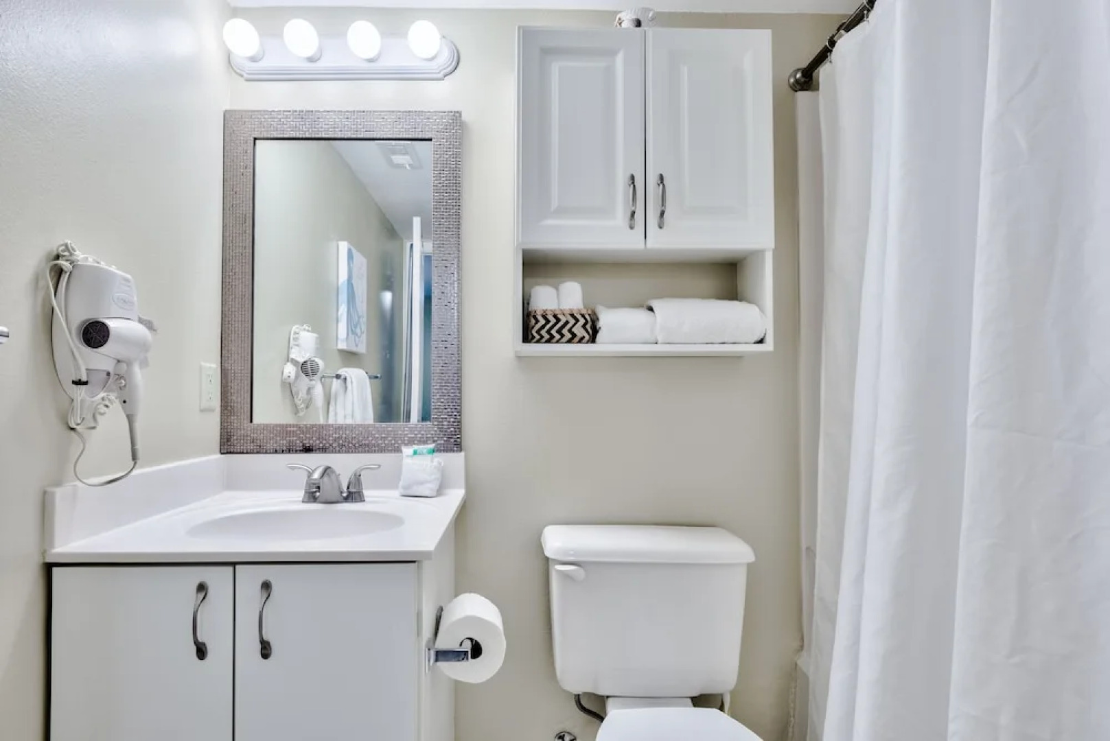 Pelican Beach Resort