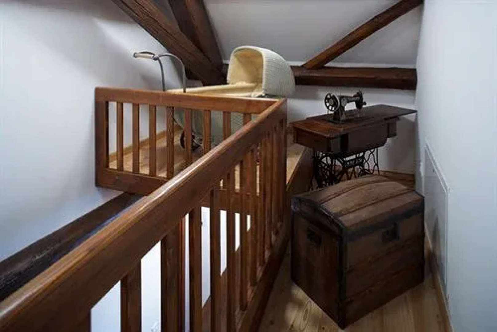 Dvor Jezeršek Brnik