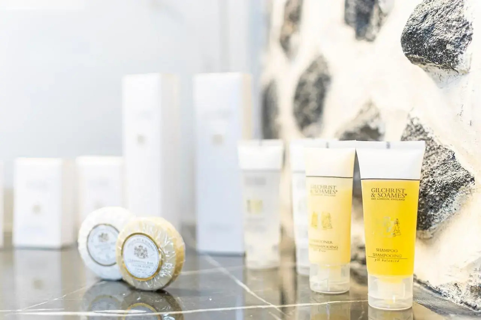 Phaos Santorini Suites