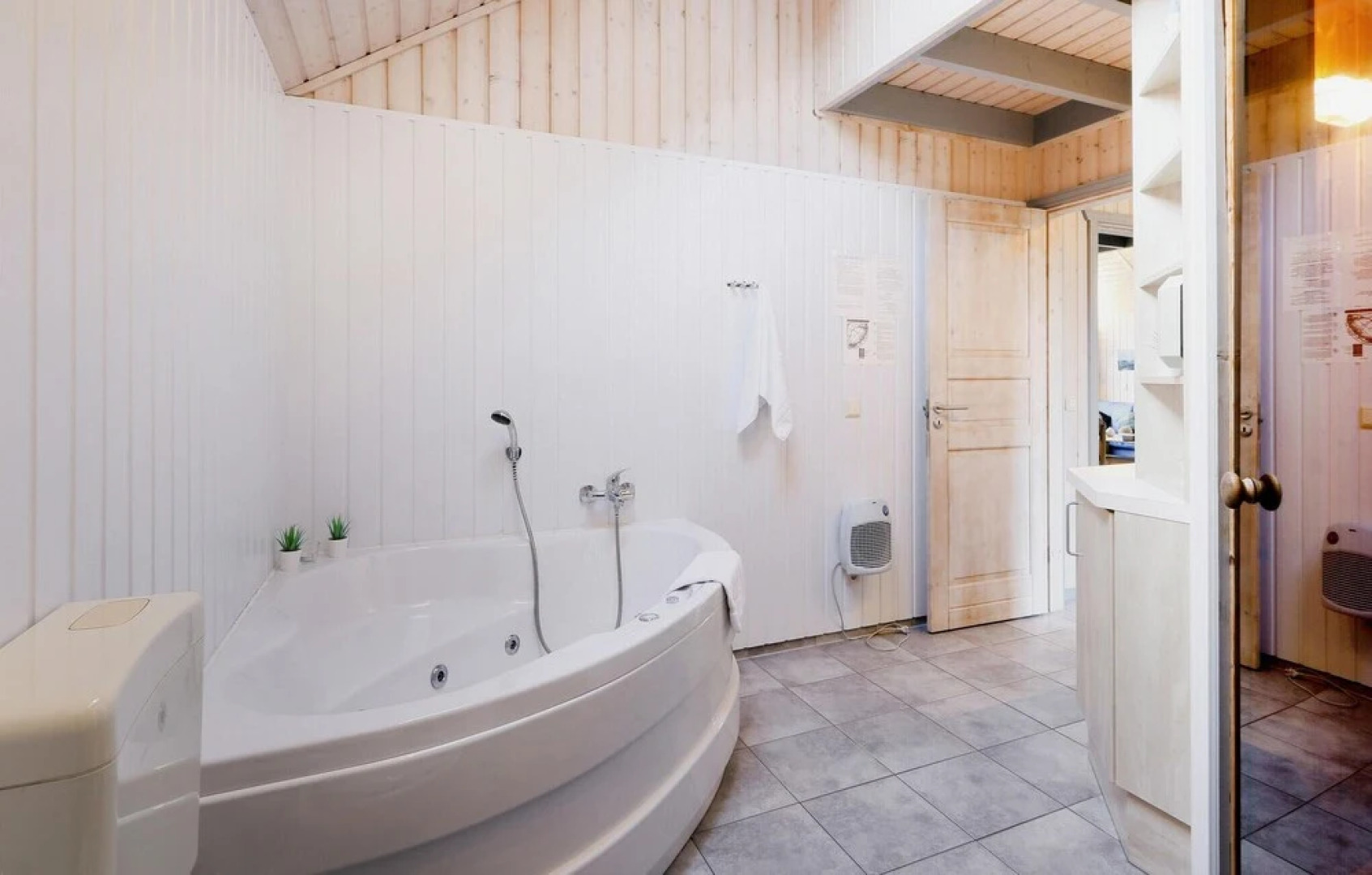 Amazing Home in Rechlin With 2 Bedrooms, Sauna and Wifi