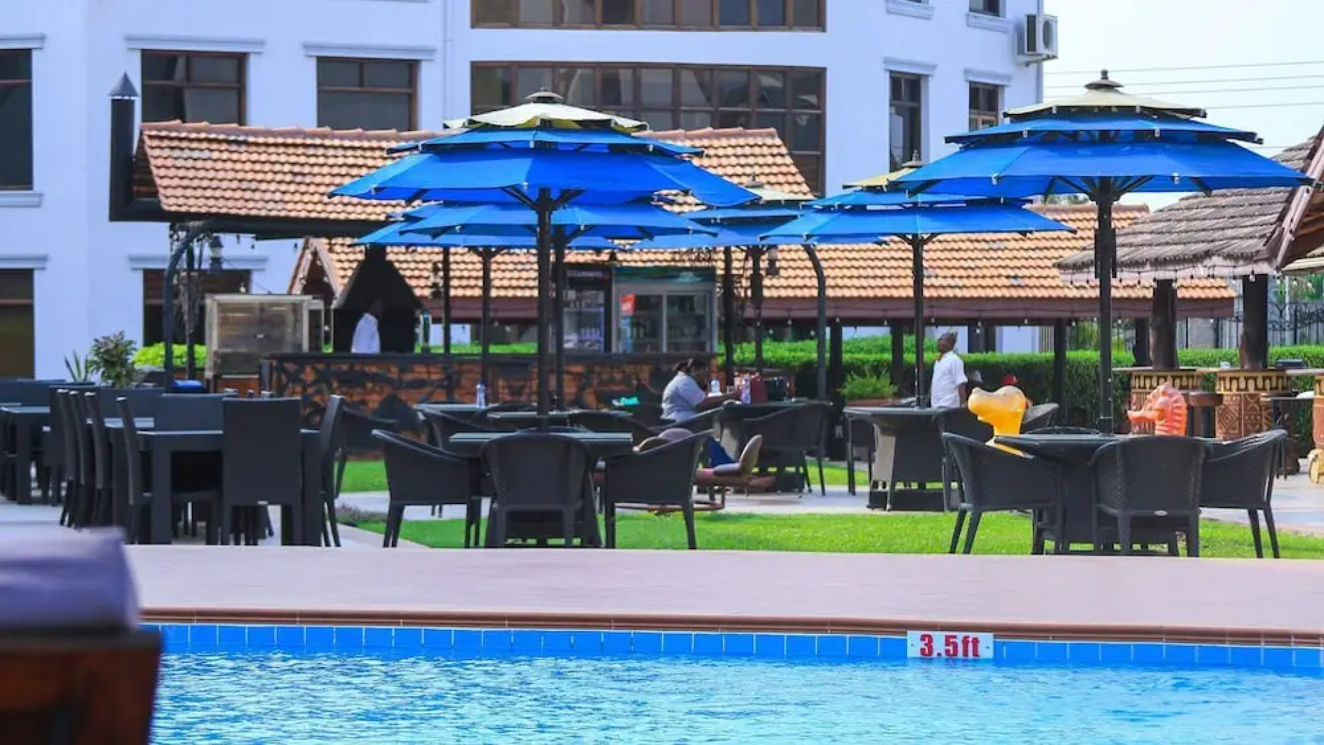 Raybow International Hotel
