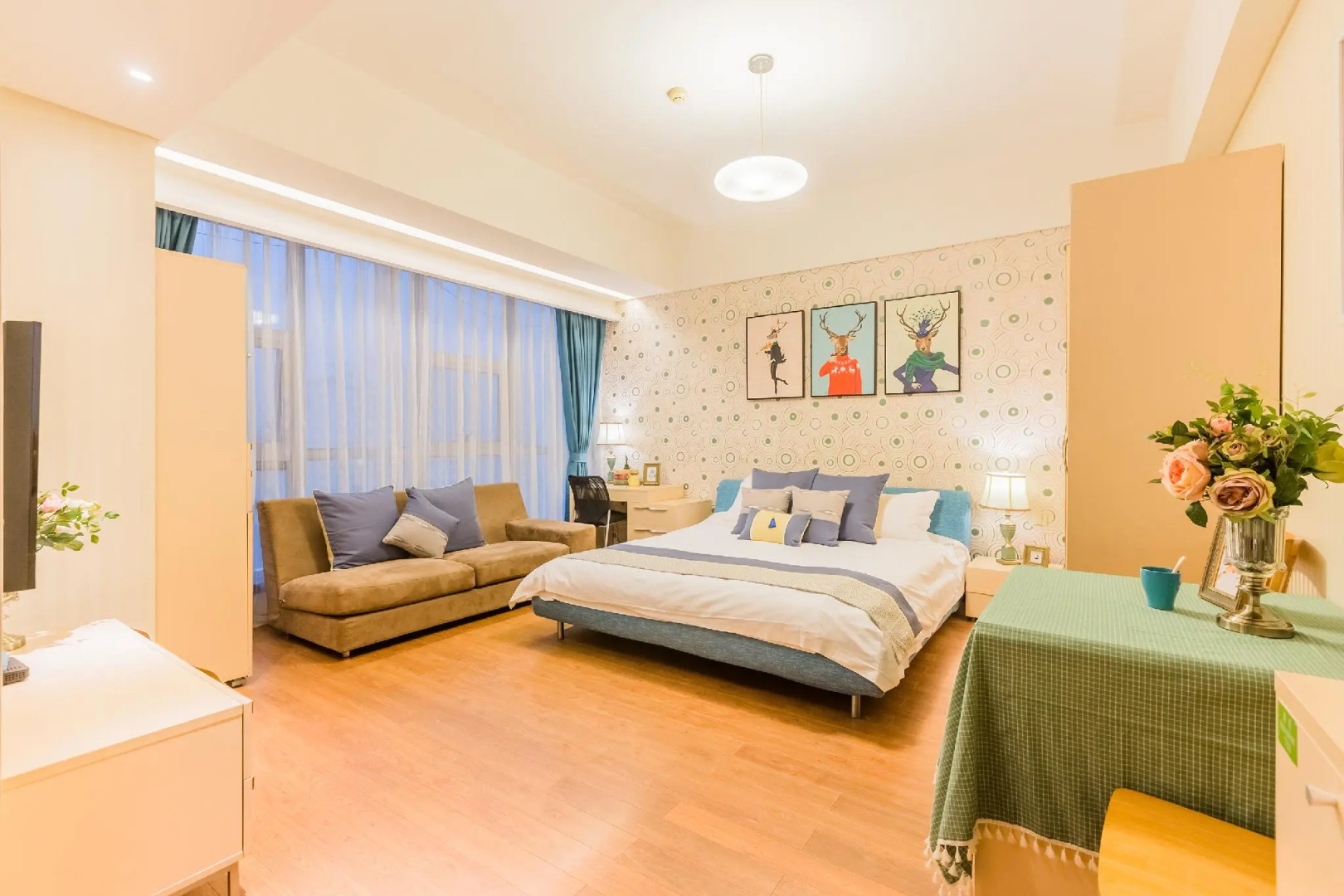 Westlake 7 Service Apartment