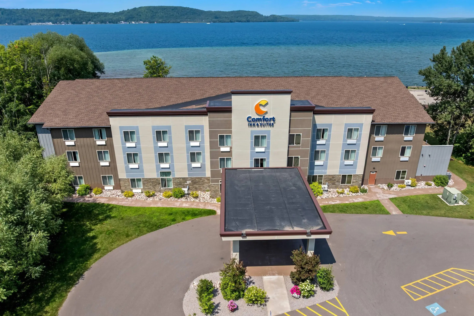 Comfort Inn & Suites Munising-Lakefront