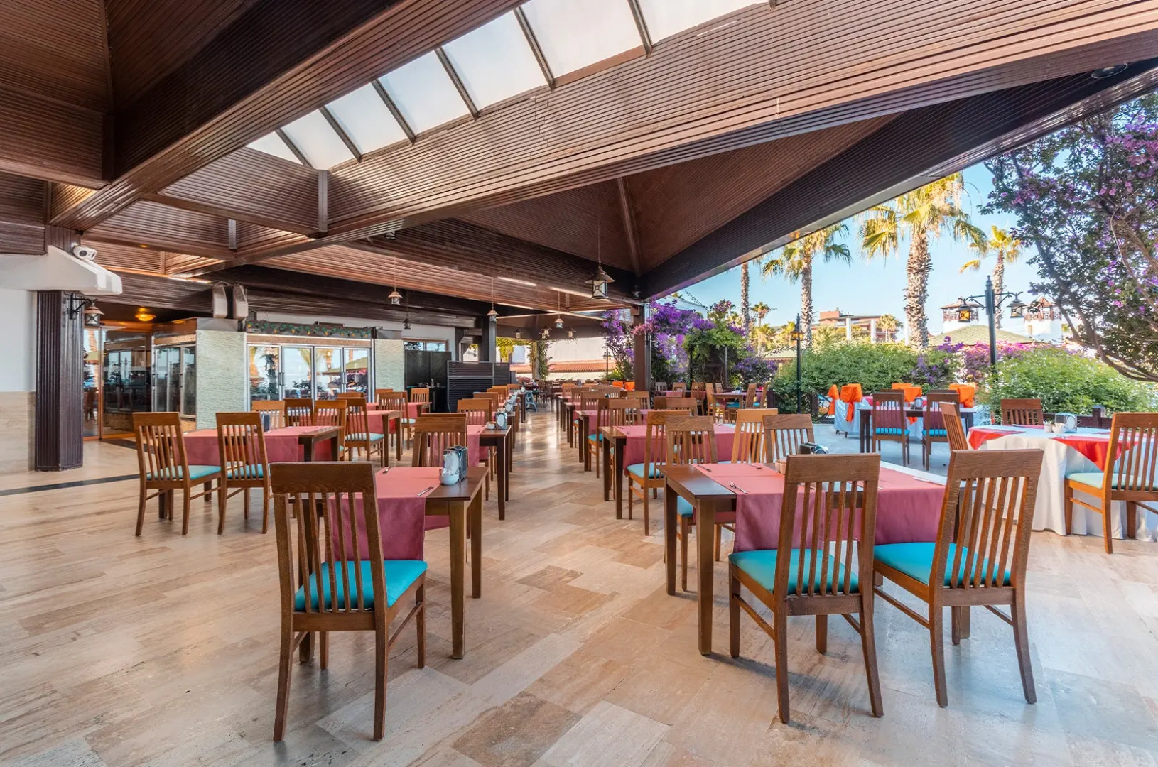 Отель Emelda Sun Club