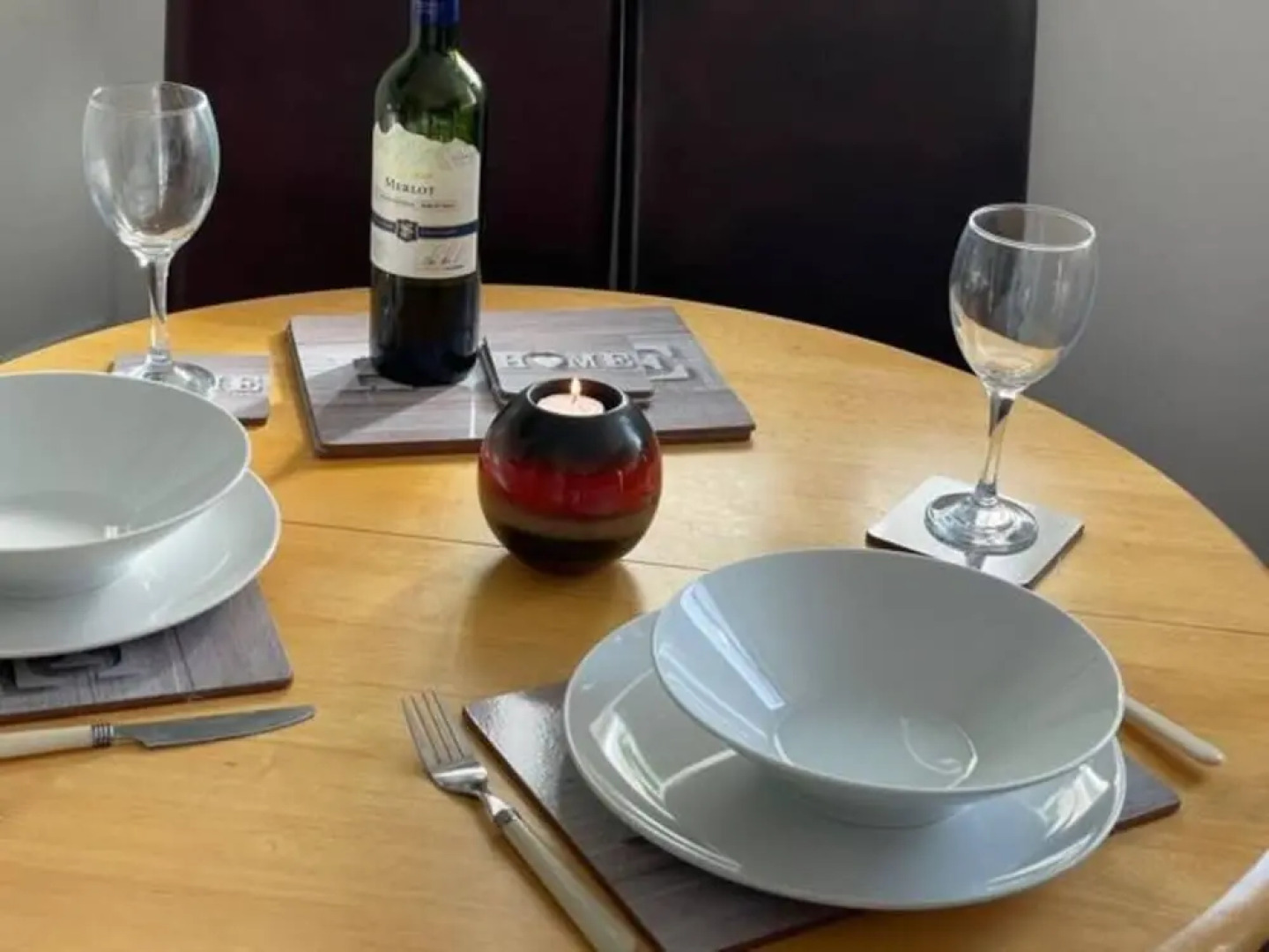 2br-sleeps5-privategarden-freeparking-pets