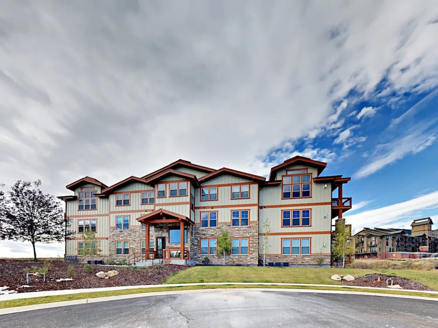 1288 Deer Park Circle Condo #103 3 Bedrooms 2 Bathrooms Condo