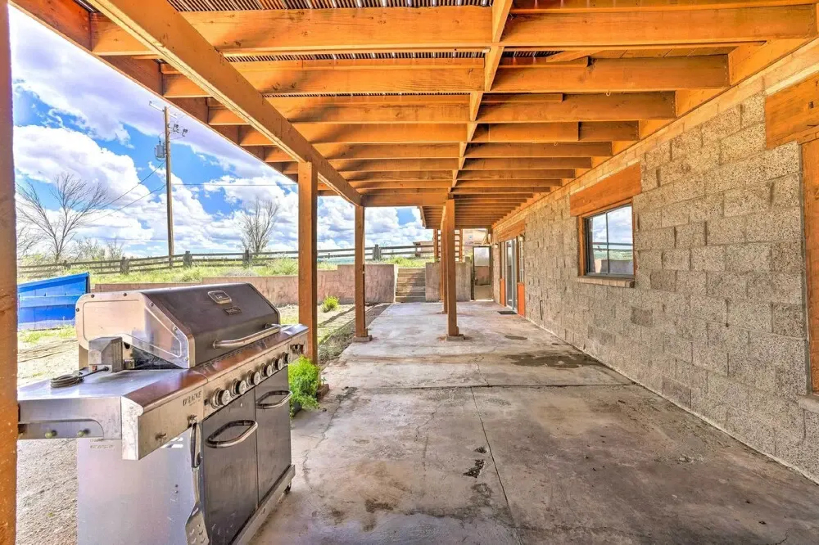 Pet-friendly Chino Valley Cabin w/ Game Room!