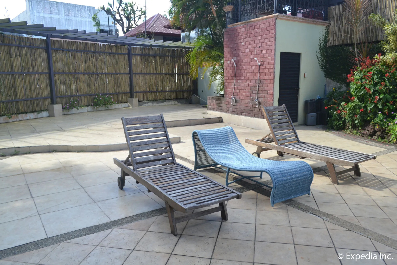 Tagaytay Country Hotel