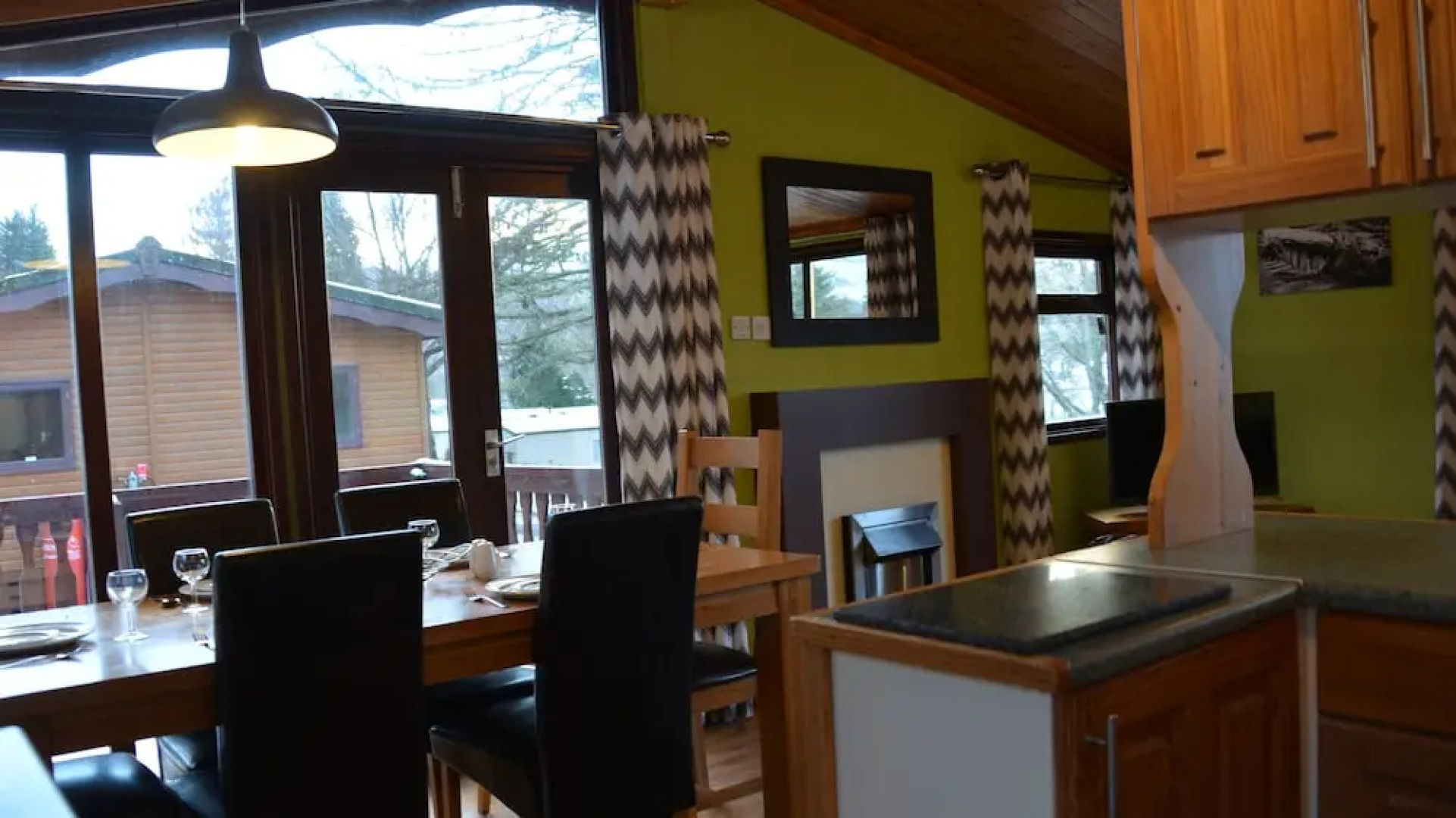 Linnhe Lochside Holidays