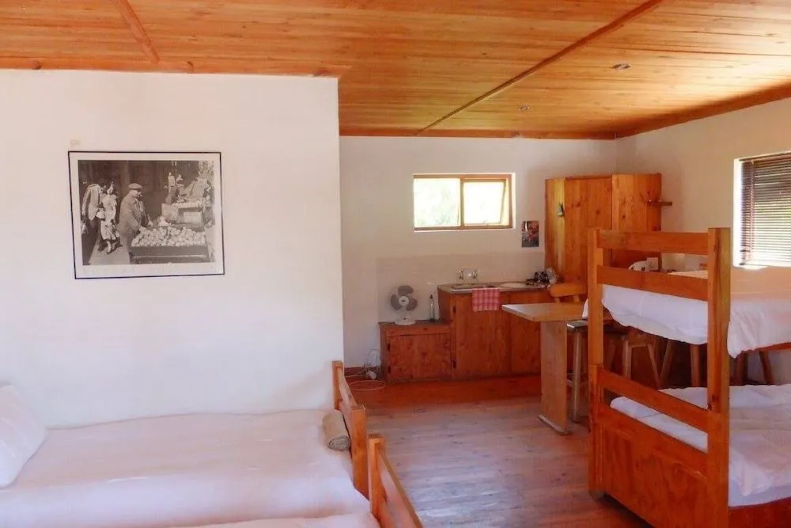 Barrydale Backpackers and Dung Beetle - Hostel