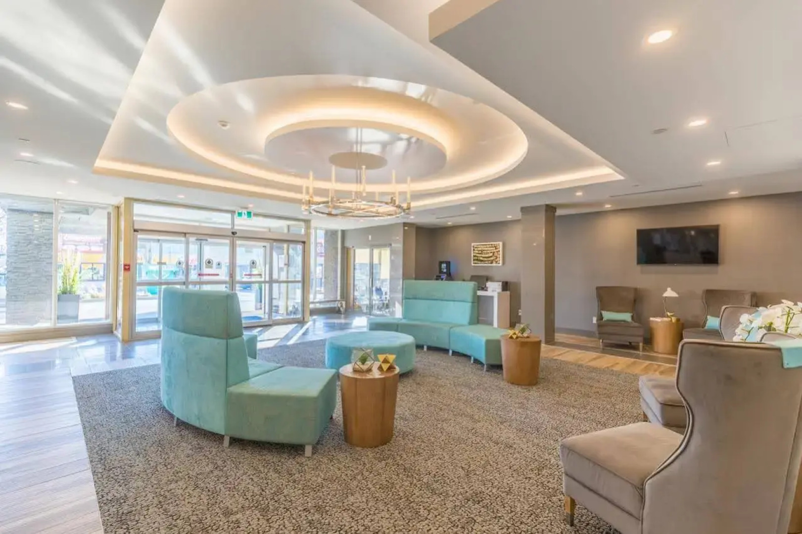 Vittoria Hotel and Suites