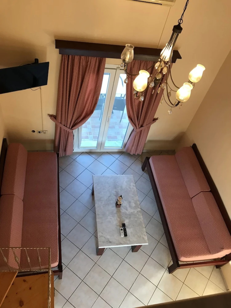 Room in Apartment - L'eremo Luxury Messonete