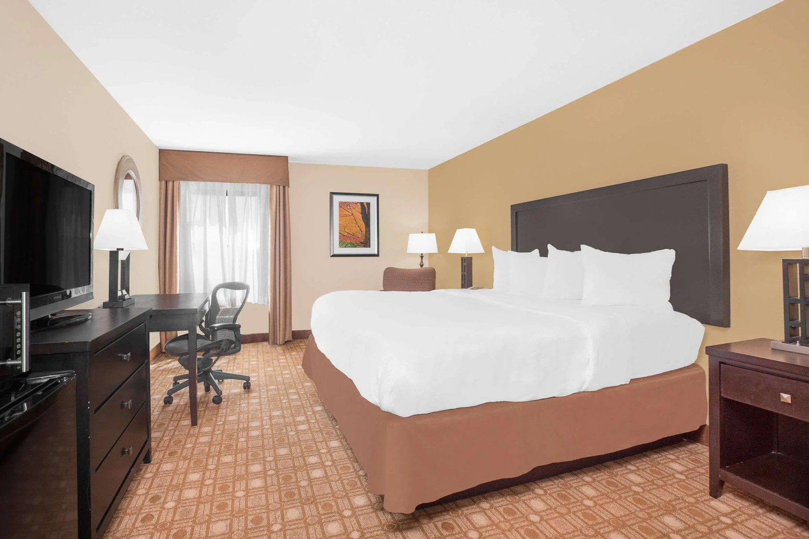 Garner Hotel August West by IHG