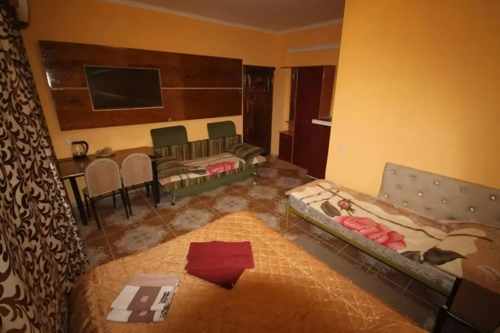 Guest House on Kirova 78