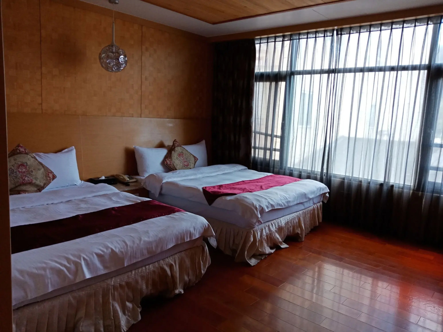 Shuian Lakeside Hotel