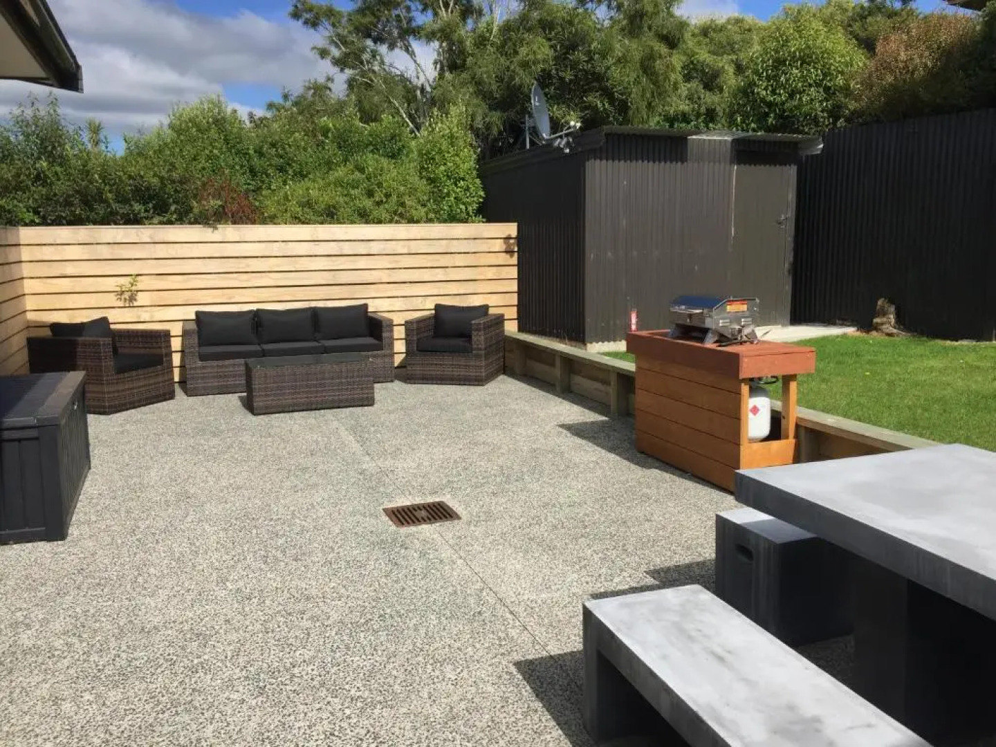 Kaka Point Views Apartment 2