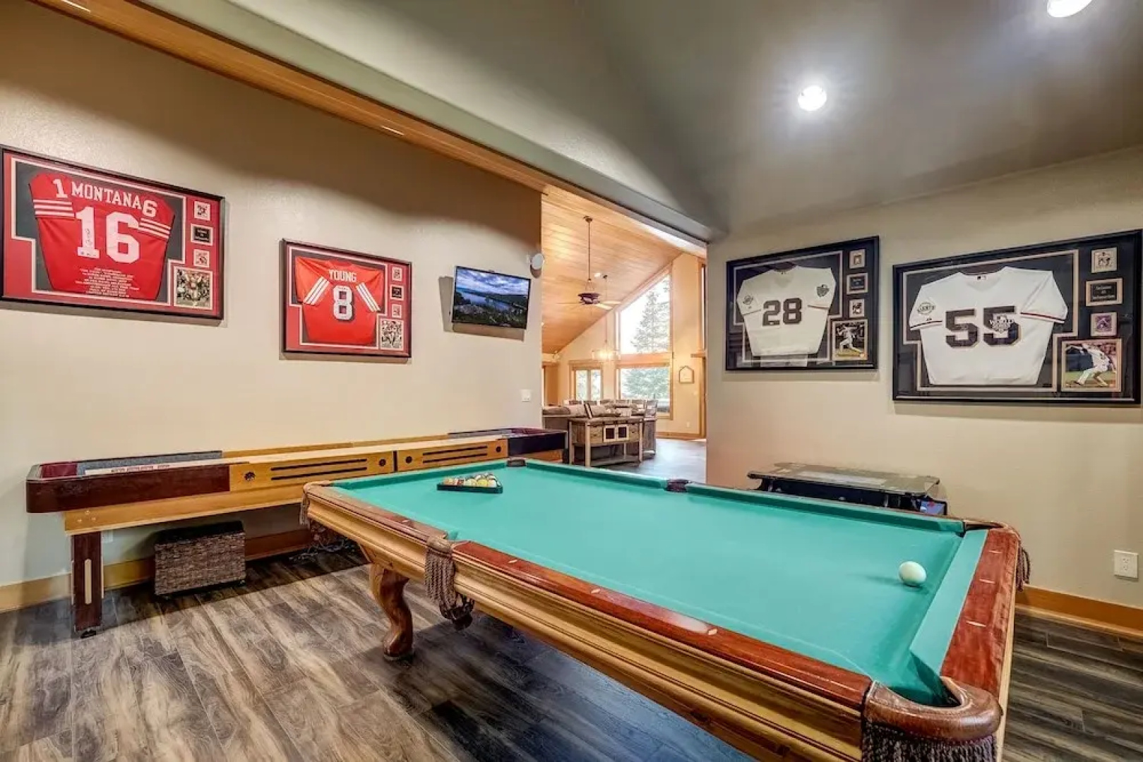 Golden Bear Lodge