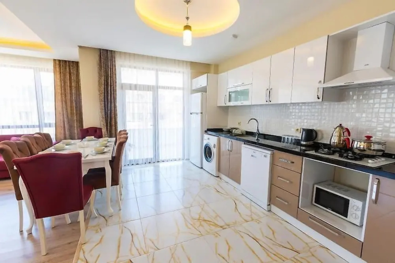 Almercan Hotel Suite