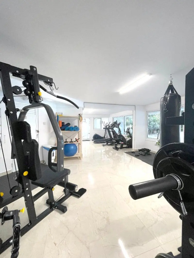 Artemis Cynthia Complex