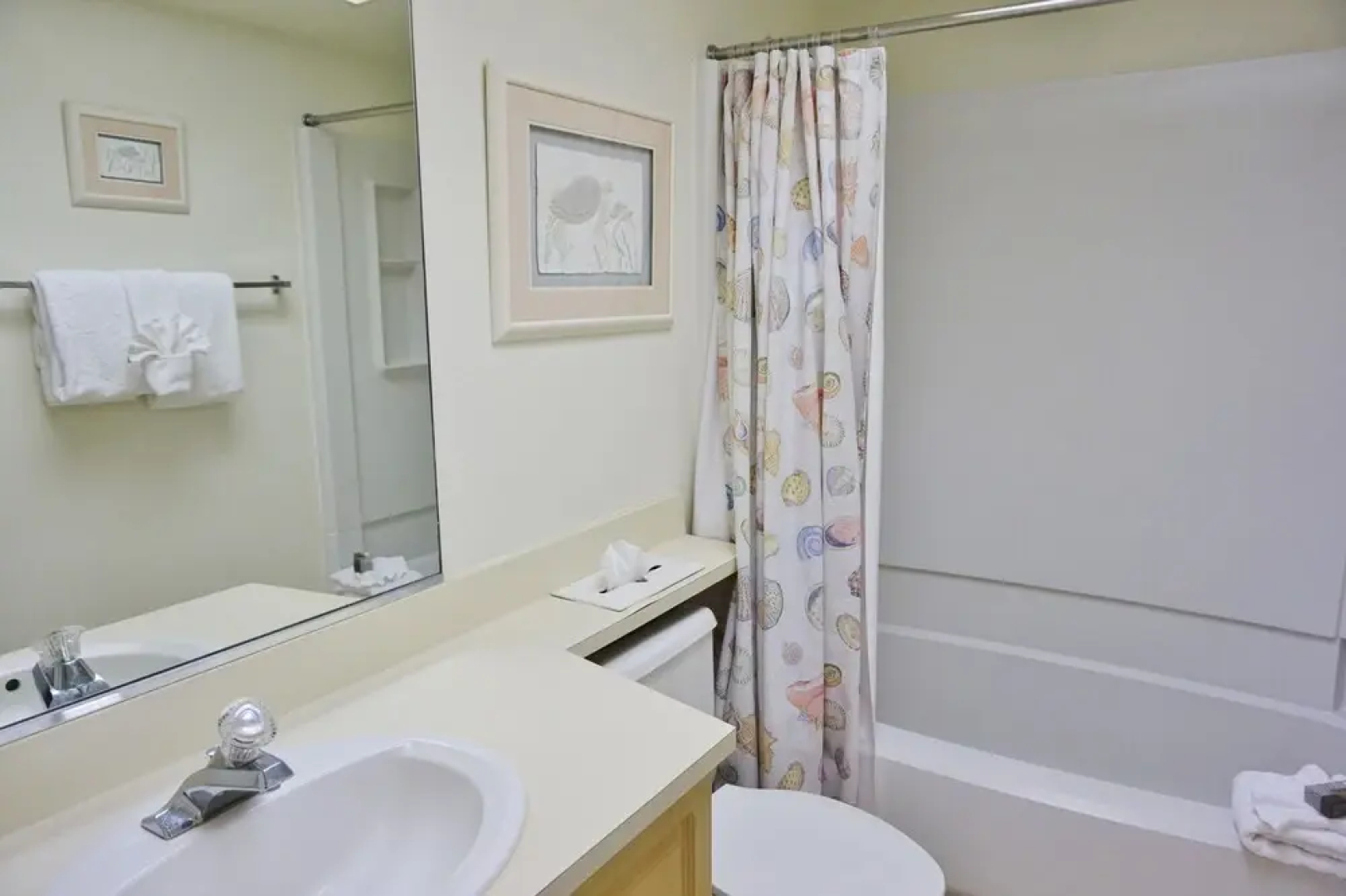 Palm Island 3 Bedroom Deluxe Villa by RedAwning